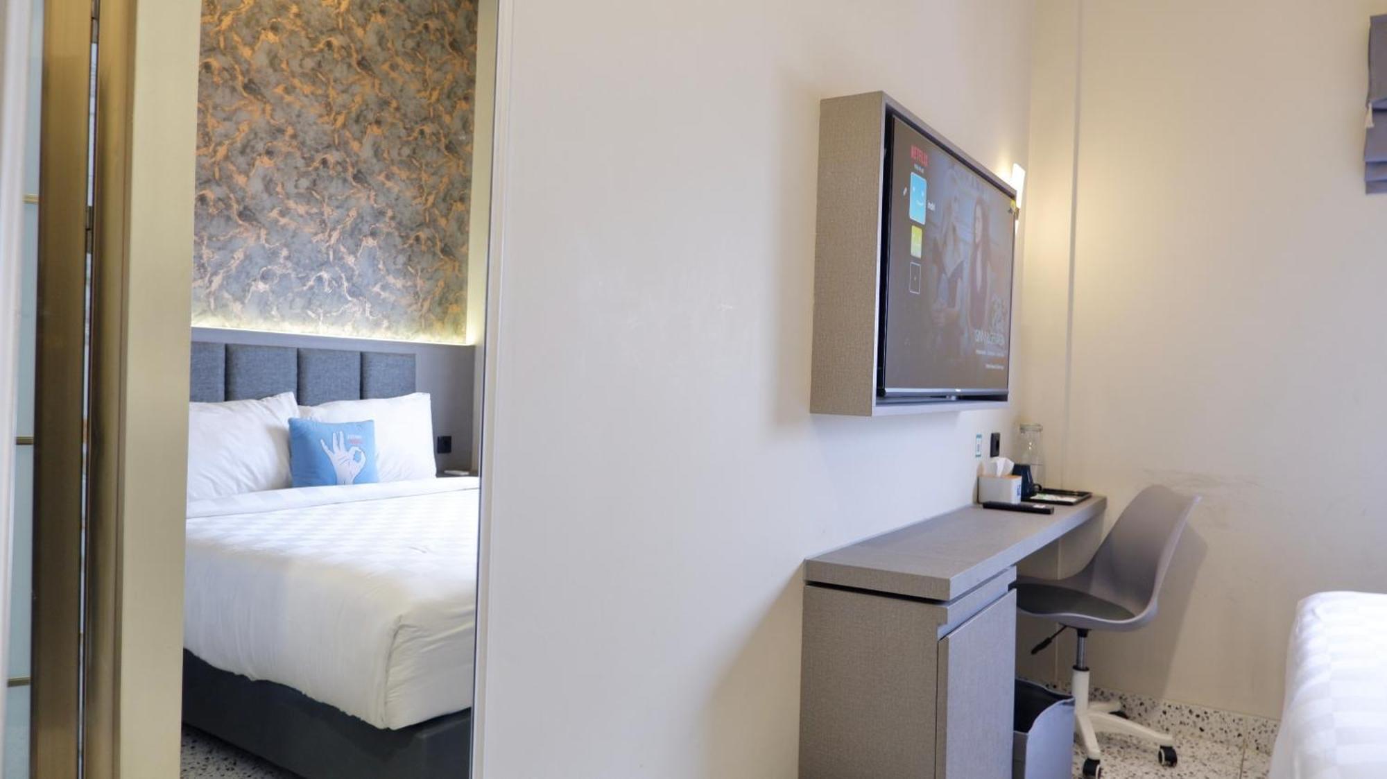 With Ok Hotel 2*