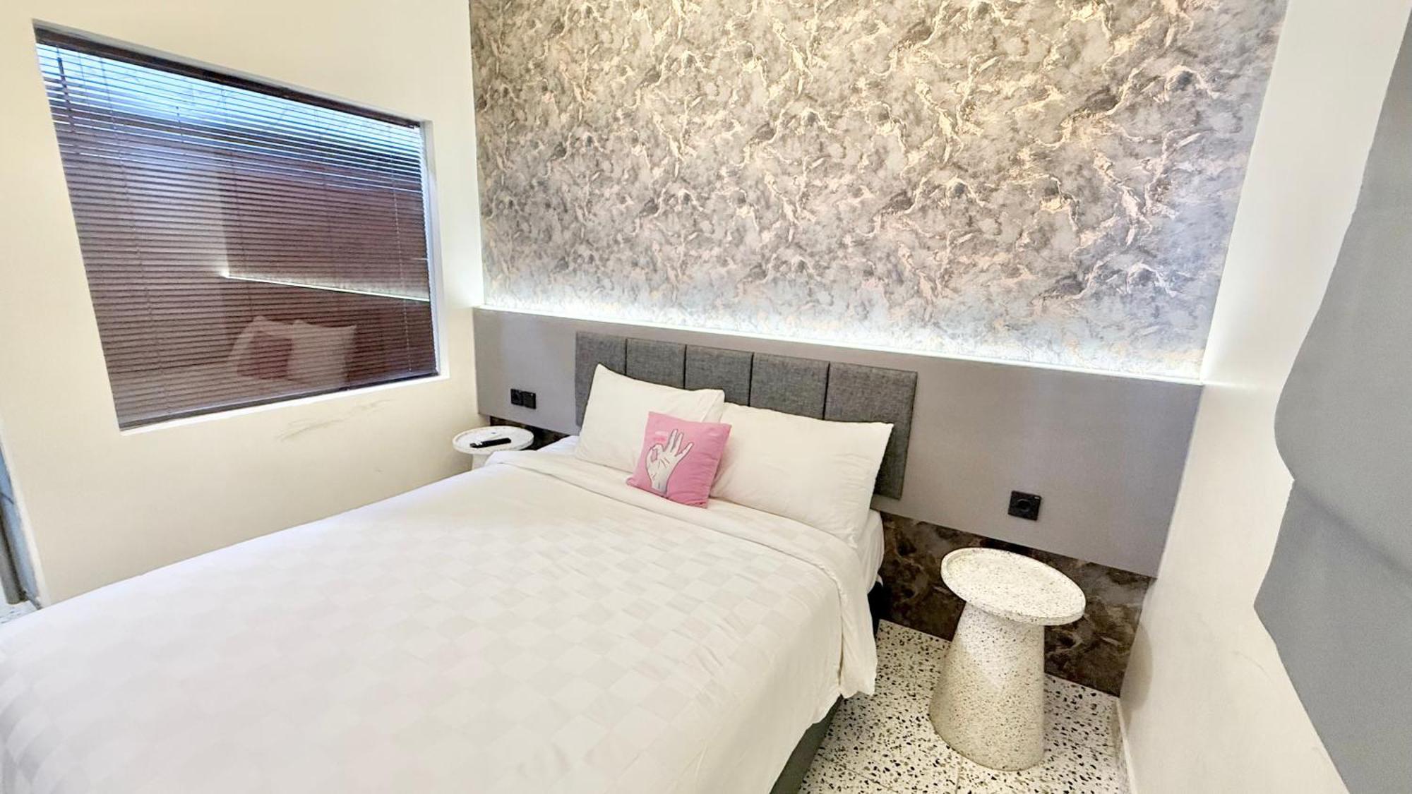 Hotel With Ok 2*